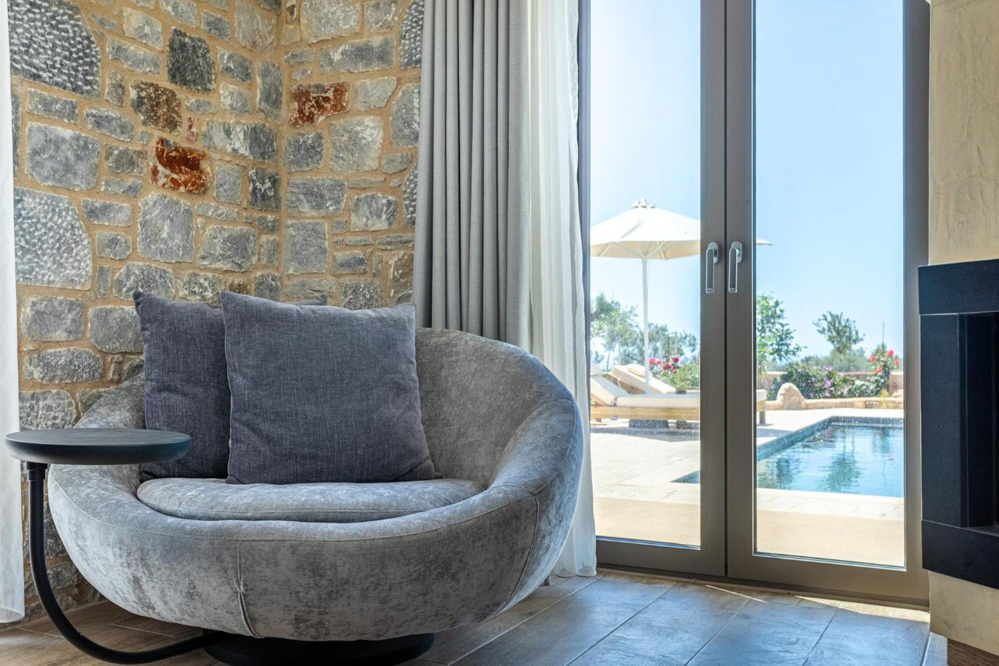 Lakkos Villa *