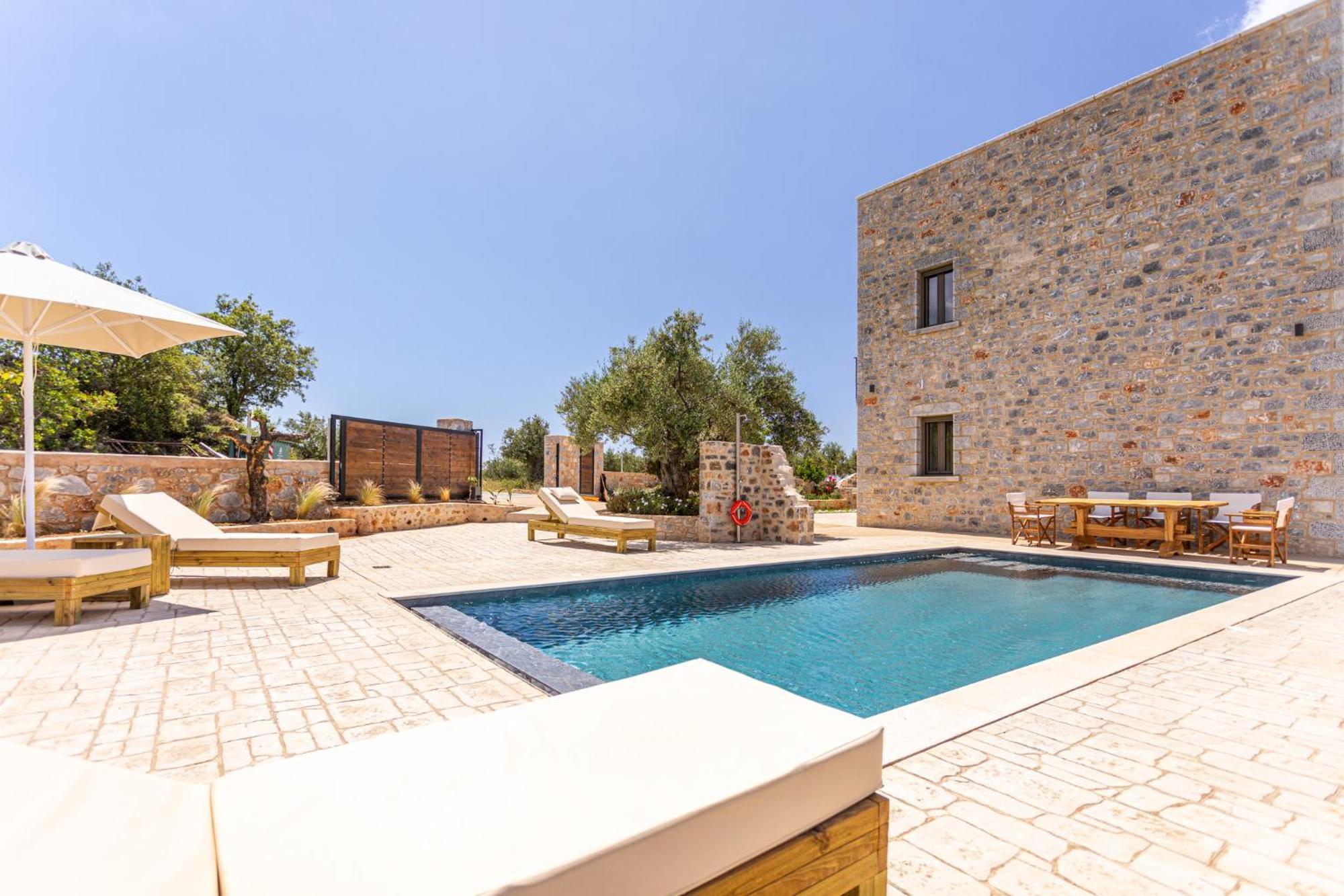 Lakkos Villa