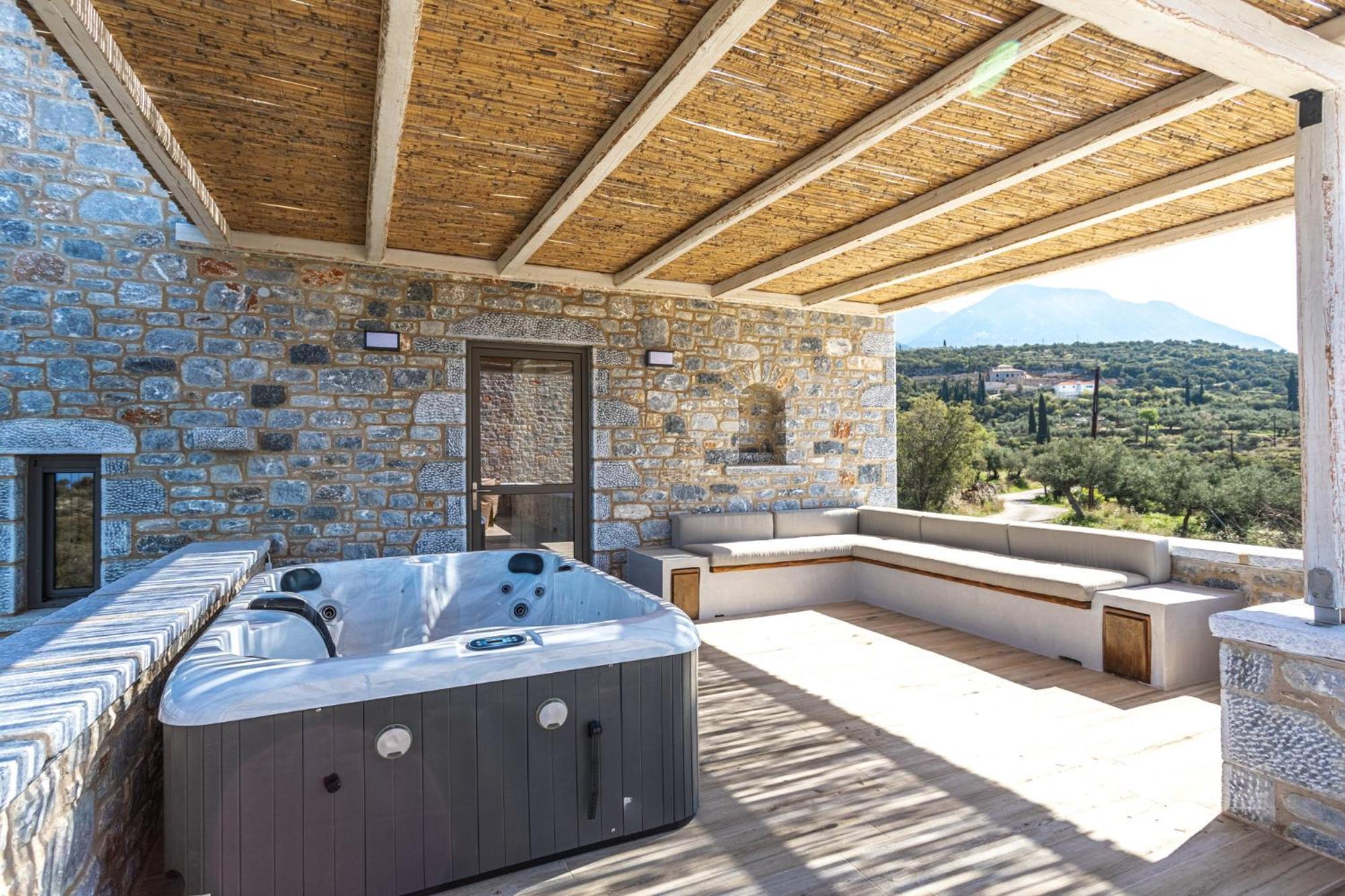 Lakkos Villa